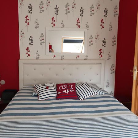 Bed and Breakfast Chambre Au Nuit Etoile Et Jacuzzi Prive Pleuven Exterior foto