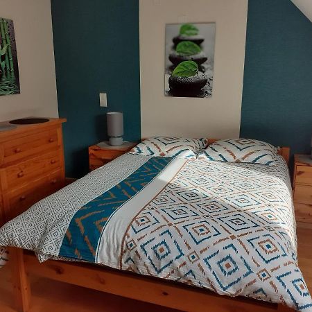 Bed and Breakfast Chambre Au Nuit Etoile Et Jacuzzi Prive Pleuven Exterior foto