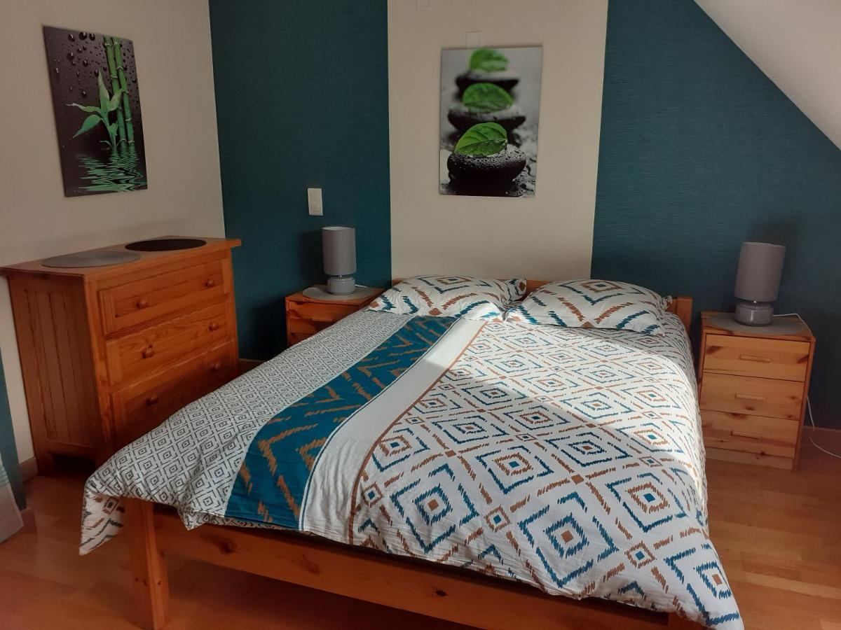 Bed and Breakfast Chambre Au Nuit Etoile Et Jacuzzi Prive Pleuven Exterior foto